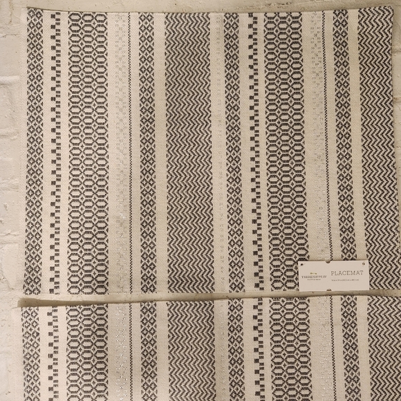Threshold Gray and Off White Placemat With Silver Design - Picture 2 of 6